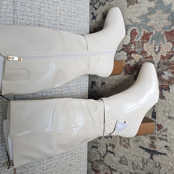 LIZ CLAIBORNE WOMEN'S CREAM HIGH ZIP WIDE WIDTH & WIDE CALF BOOTS SIZE 6 WIDE - Picture 6 of 14